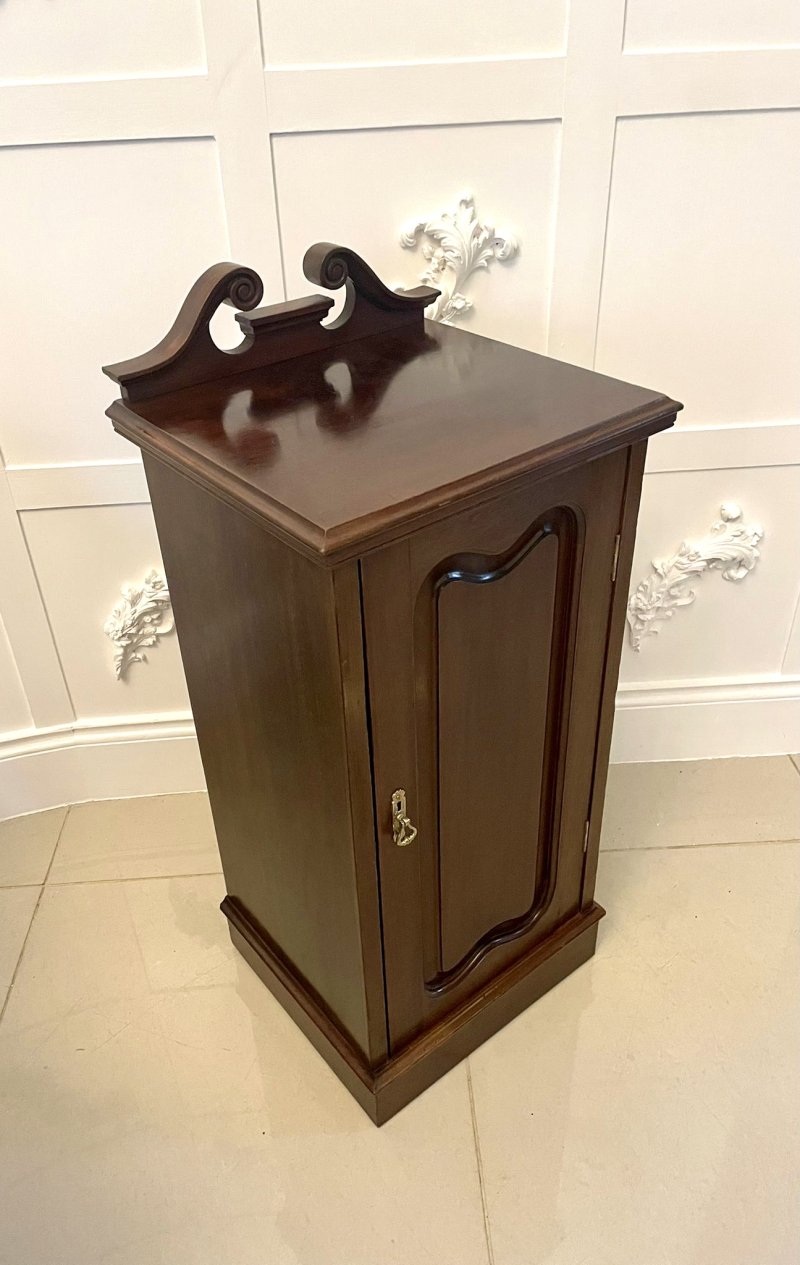Antique Victorian Quality Mahogany Bedside Cabinet